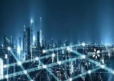 安徽华图电力科技有限公司与你分享电力科技的关键技术与发展趋势      1.智能电网（SmartGrid）      融合信息技术、通信技术与电力技术，实现电网的数字化、自动化、互动化，支持可再生能源接入、用户侧能源管理（如需求响应）。      核心技术：物联网（IoT）、大数据分析、5G通信、边缘计算。      2.特高压输电（UHV）      中国在特高压领域************，1000kV交流和±1100kV直流输电技术实现“西电东送”“北电南送”的跨区域能源调配，降低损耗（输电效率超90%）。    